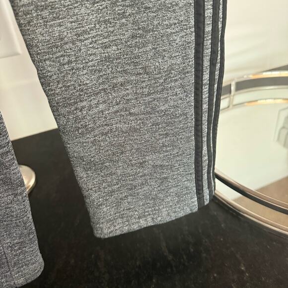 adidas Sweatpants in Heathered Grey - Picture 4 of 6